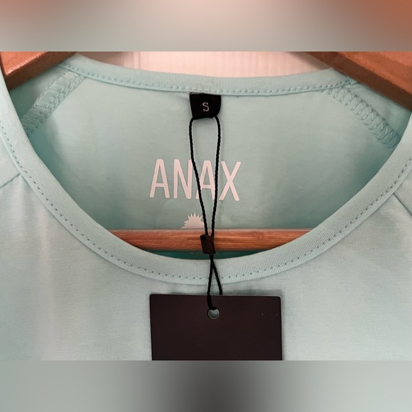 Men’s Shirt - Picture 3 of 3